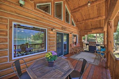 Scenic Riverfront Retreat with Hot Tub and Kayaks - image 4