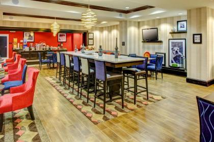 Hampton Inn Thomson - image 3