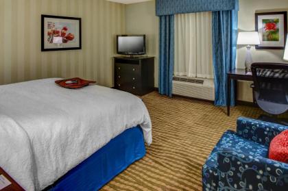 Hampton Inn Thomson - image 8