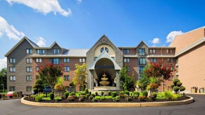 Best Western Plus Concordville Hotel - image 2