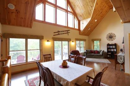 Pet Friendly Private 4 Bedroom Home Close to Waterville Valley Resort - image 11