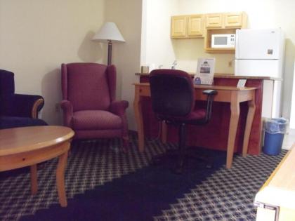 Americas Best Value Inn Three Rivers - image 3