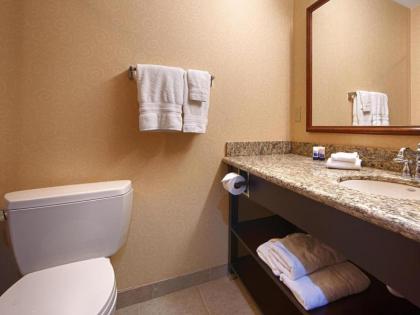 Best Western Plus Ticonderoga Inn & Suites - image 8