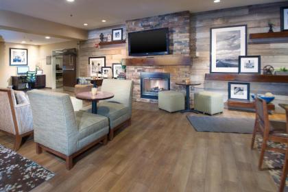 Hampton Inn Tiffin - image 12