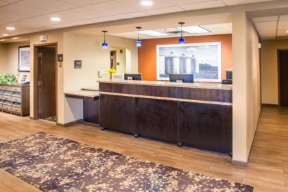 Hampton Inn Tiffin - image 8