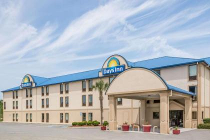 Days Inn by Wyndham tifton tifton