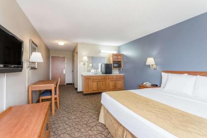 Days Inn by Wyndham Tifton - image 8