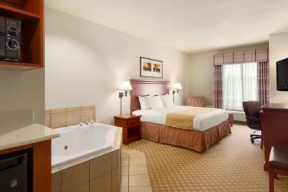 Country Inn & Suites by Radisson Tifton GA - image 9