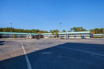 Motel 6-Tifton GA - image 12