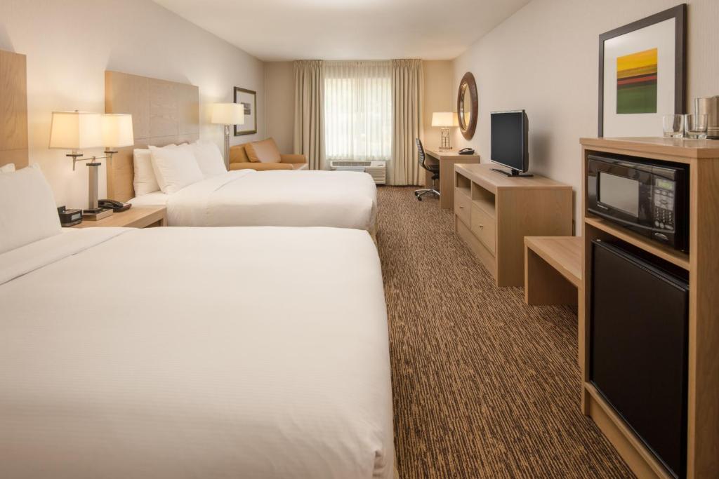 DoubleTree by Hilton Portland Tigard - image 4