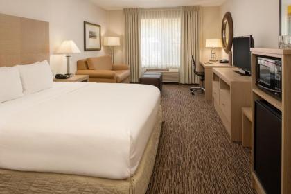 DoubleTree by Hilton Portland Tigard - image 5