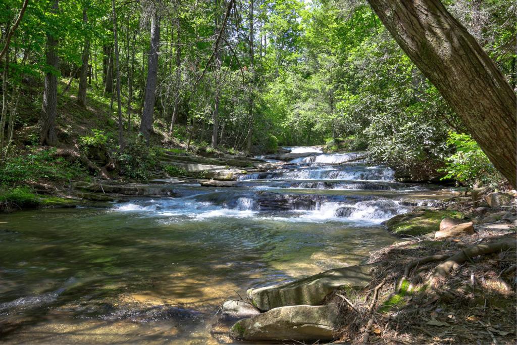 Arrowhead Falls - image 2