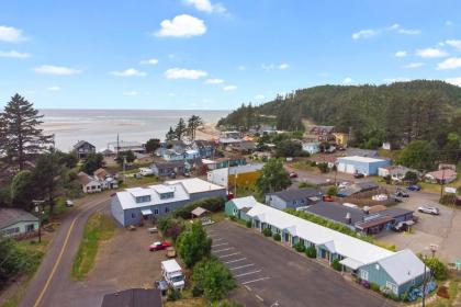 Netarts Surf Inn tillamook