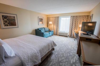 Hampton Inn & Suites Tilton - image 2