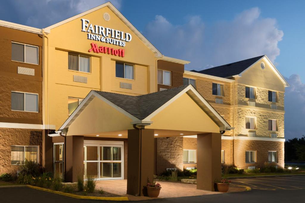 Fairfield Inn & Suites Chicago Tinley Park - image 2