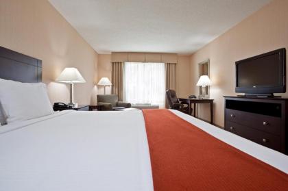 Holiday Inn Express Hotel & Suites Tipp City an IHG Hotel - image 4