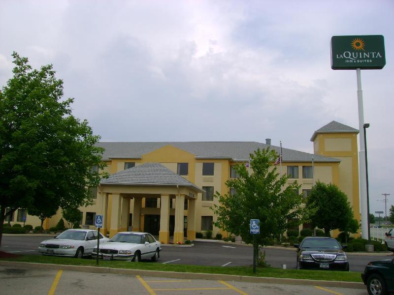 La Quinta Inn & Suites by Wyndham Dayton North - Tipp City - main image