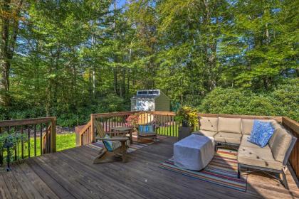 Poconos Mtn Area House with Pool Hot Tub and Golf! - image 11