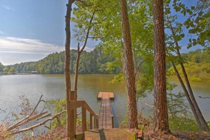 Pet Friendly toccoa Home with Deck and Lake Access