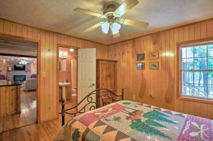 Pet-Friendly Toccoa Home with Deck and Lake Access! - image 5