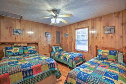 Pet-Friendly Toccoa Home with Deck and Lake Access! - image 6