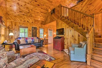 Secluded Cabin Between Boone and Blowing Rock! - image 13