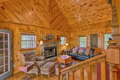 Secluded Cabin Between Boone and Blowing Rock! - image 4