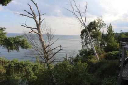 Cliff Dweller on Lake Superior - image 12