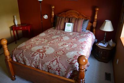 A Hyde Away Inn B&B - image 5