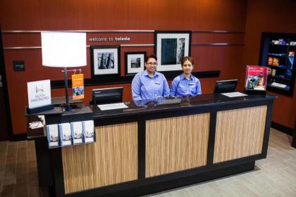 Hampton Inn & Suites Toledo/Westgate - image 2