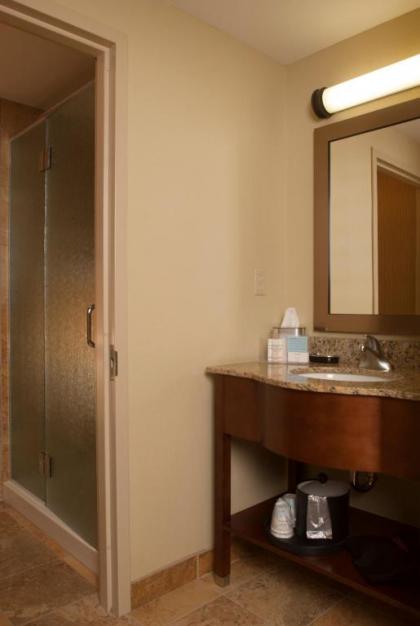 Hampton Inn Tomah - image 11