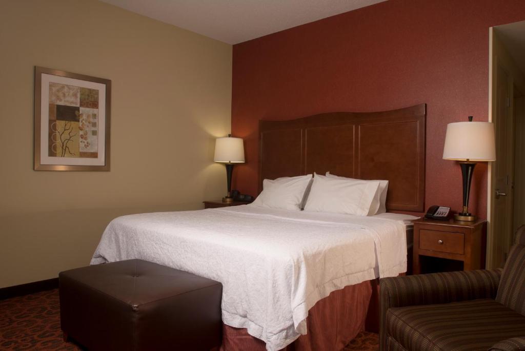 Hampton Inn Tomah - image 7