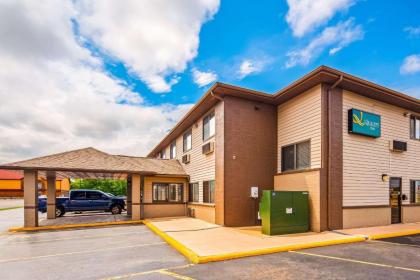 Quality Inn Tomah - image 10