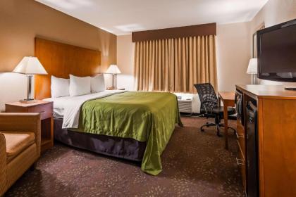 Quality Inn Tomah - image 12