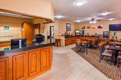 Quality Inn Tomah - image 2