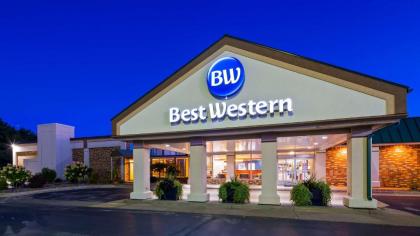 Best Western Tomah Hotel - image 3