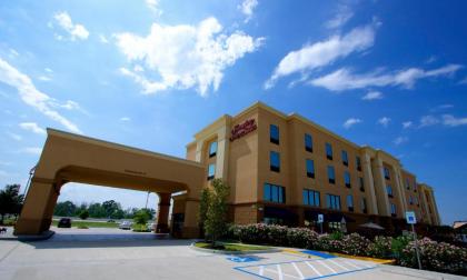 Hampton Inn  Suites tomball tomball Texas