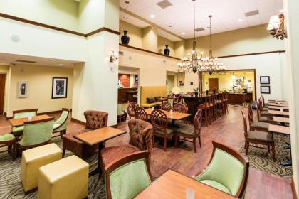 Hampton Inn & Suites Tomball - image 10