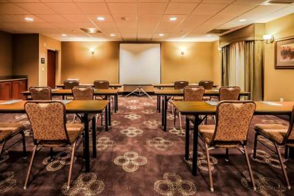 Hampton Inn & Suites Tomball - image 6