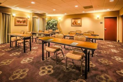 Hampton Inn & Suites Tomball - image 8