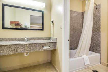 Americas Best Value Inn & Suites Tomball - image 14