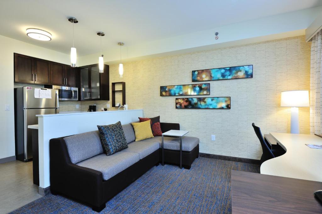 Residence Inn by Marriott Houston Tomball - image 6