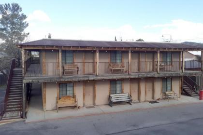 Tombstone Motel - image 10