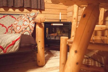 Katie's Cozy Cabins - image 9