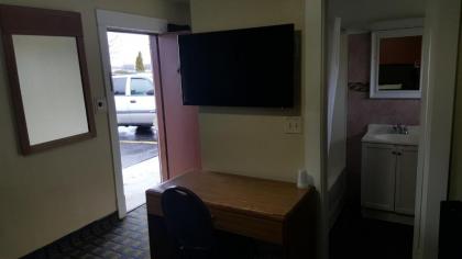 Budget Inn Tonawanda - image 15