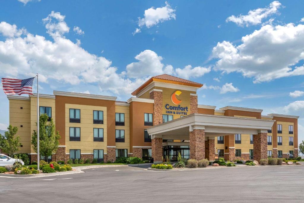 Comfort Inn & Suites Tooele-Salt Lake City - main image