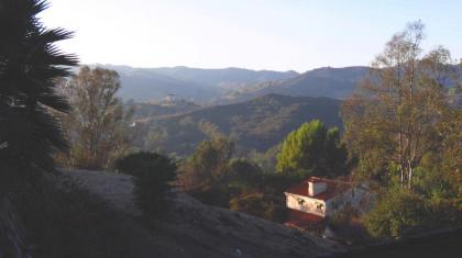 Topanga Canyon Inn Bed and Breakfast - image 8