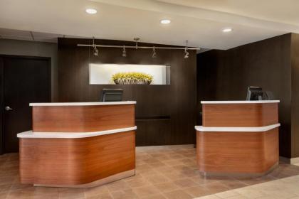 Courtyard by Marriott Topeka - image 11