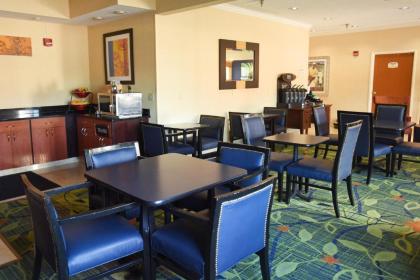 Fairfield Inn Topeka - image 13