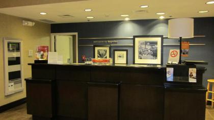 Hampton Inn Topeka - image 4